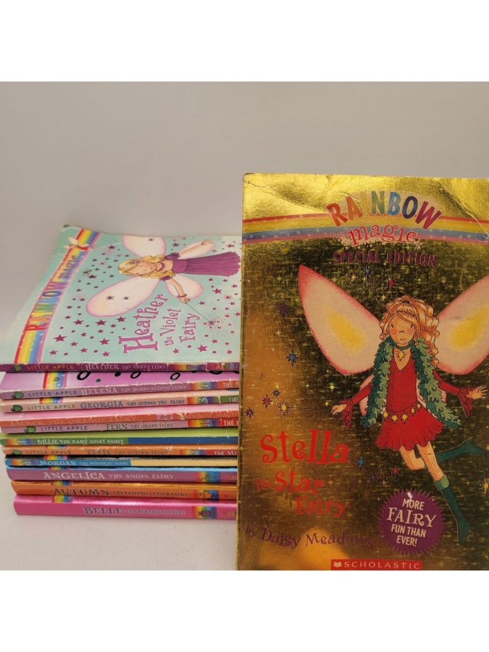 RAINBOW MAGIC Lot of 14 Chapter Books by Daisy Meadows - CB045